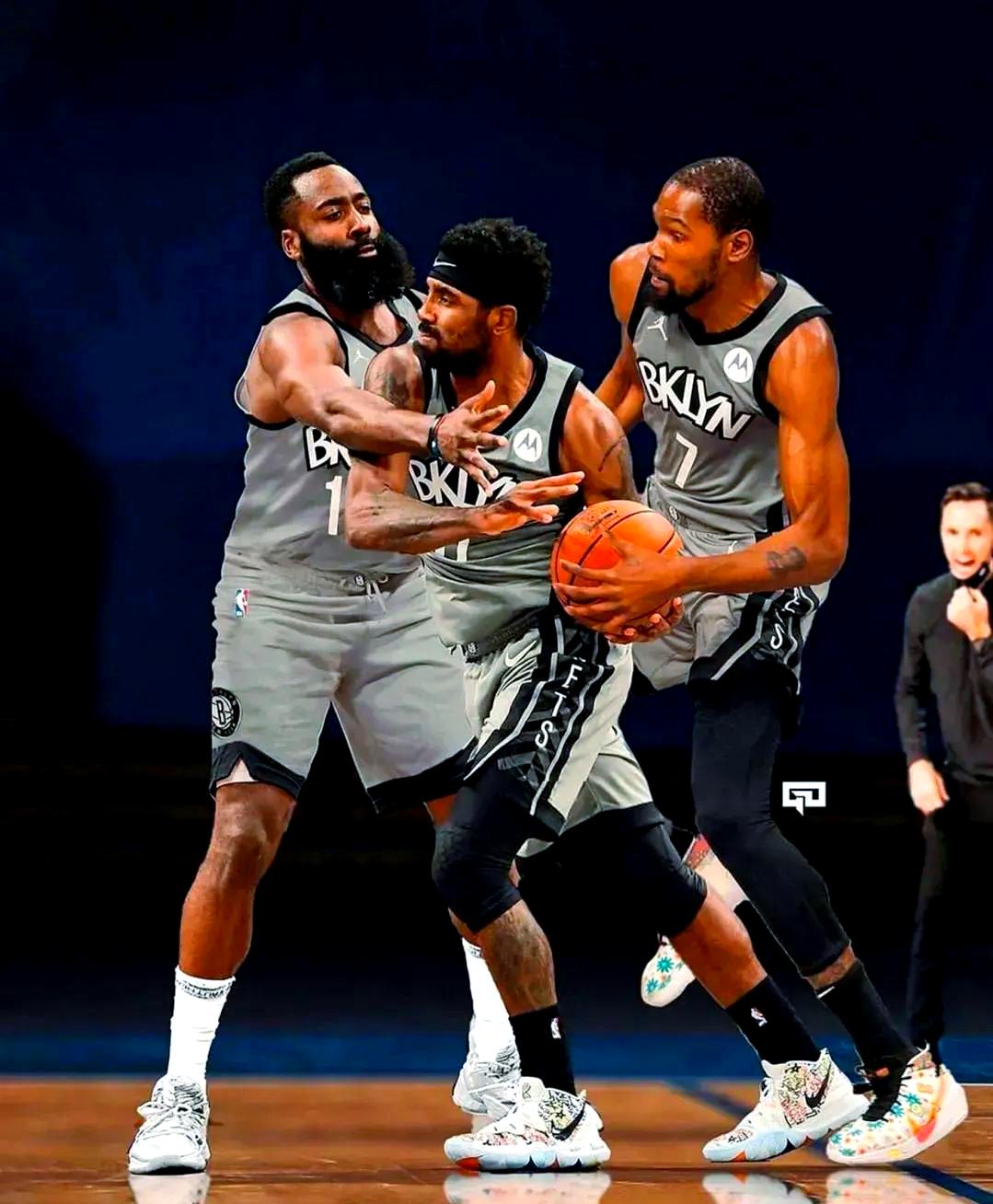 篮网在客场击败灰熊，杜兰特复出表现稳定