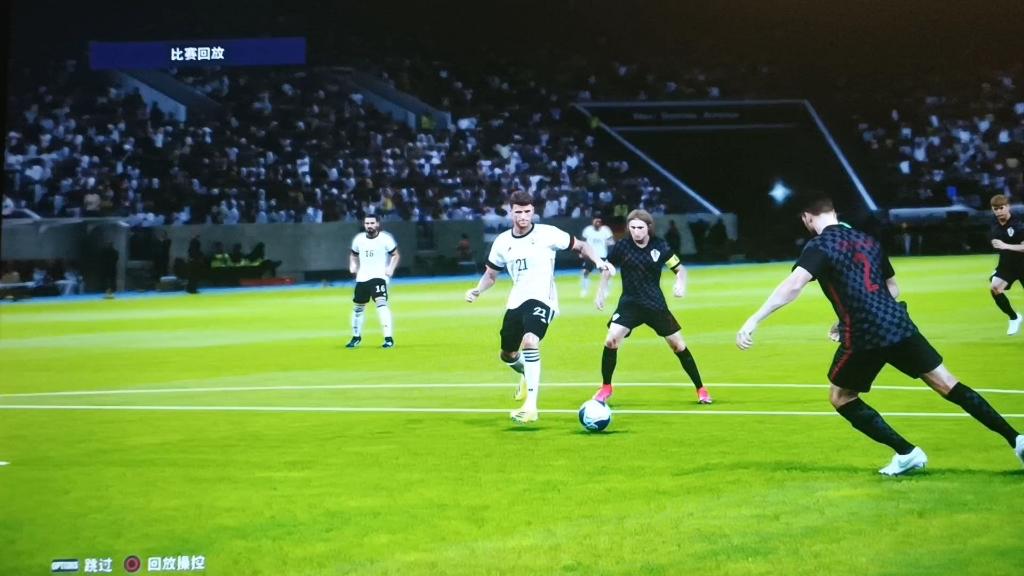 克罗地亚横扫哥伦比亚，穆勒扛起全队