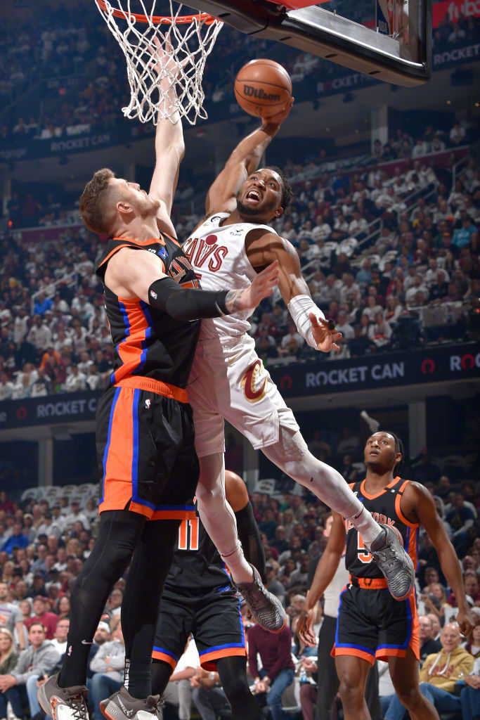 猛龙碾压辽宁队，米切尔刷新纪录