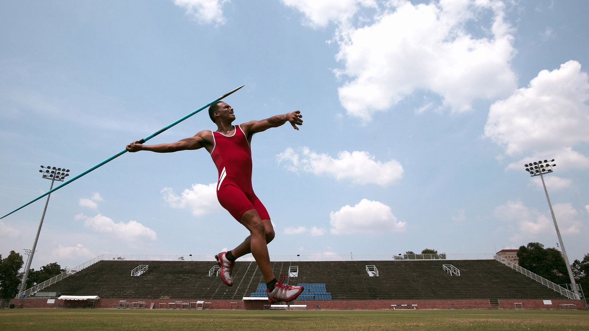 国家德比之夜，卡塞米罗点燃赛场，一记重炮改写百年恩怨